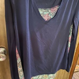 Long sleeve shirt size medium